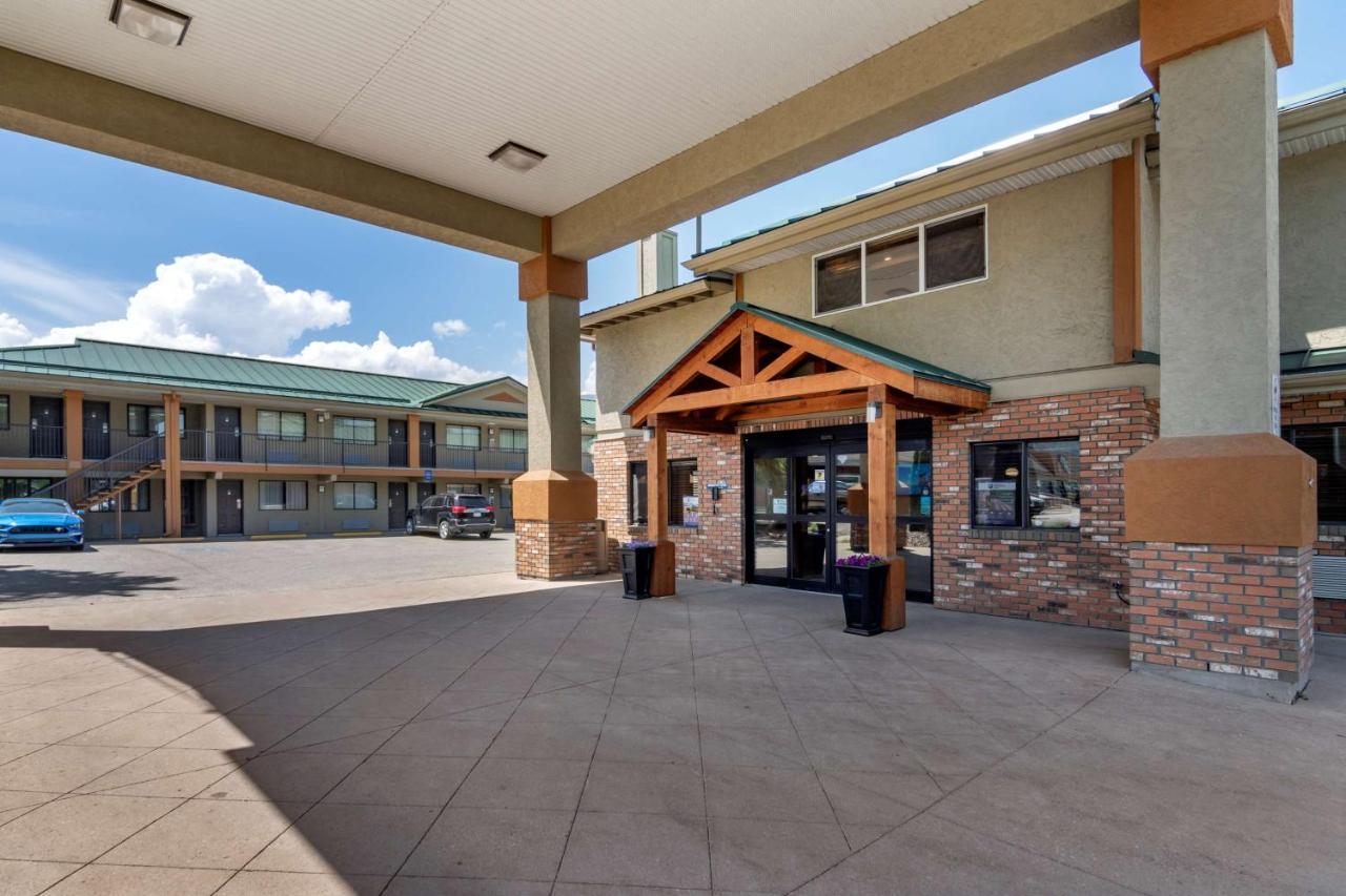Surestay Plus Hotel By Best Western Salmon Arm Esterno foto