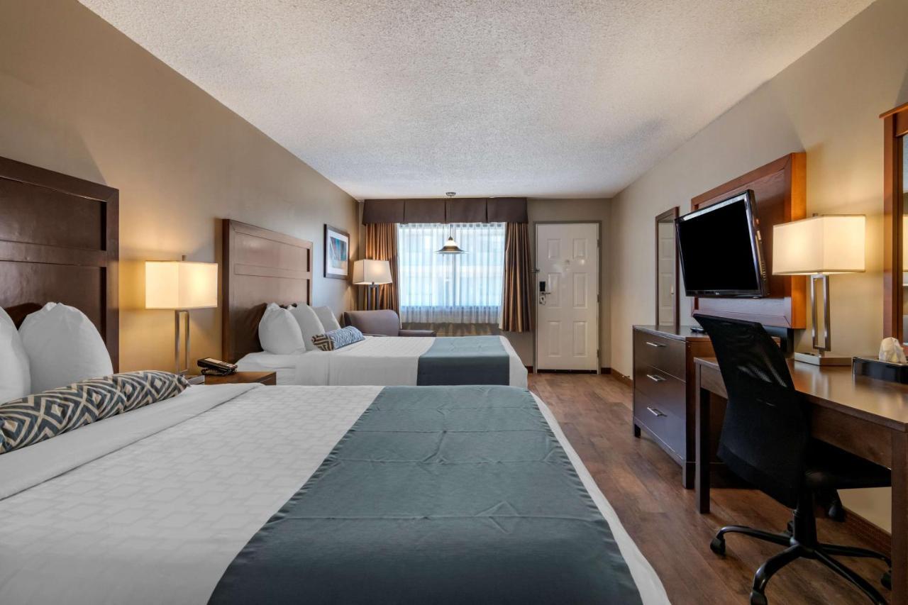 Surestay Plus Hotel By Best Western Salmon Arm Esterno foto