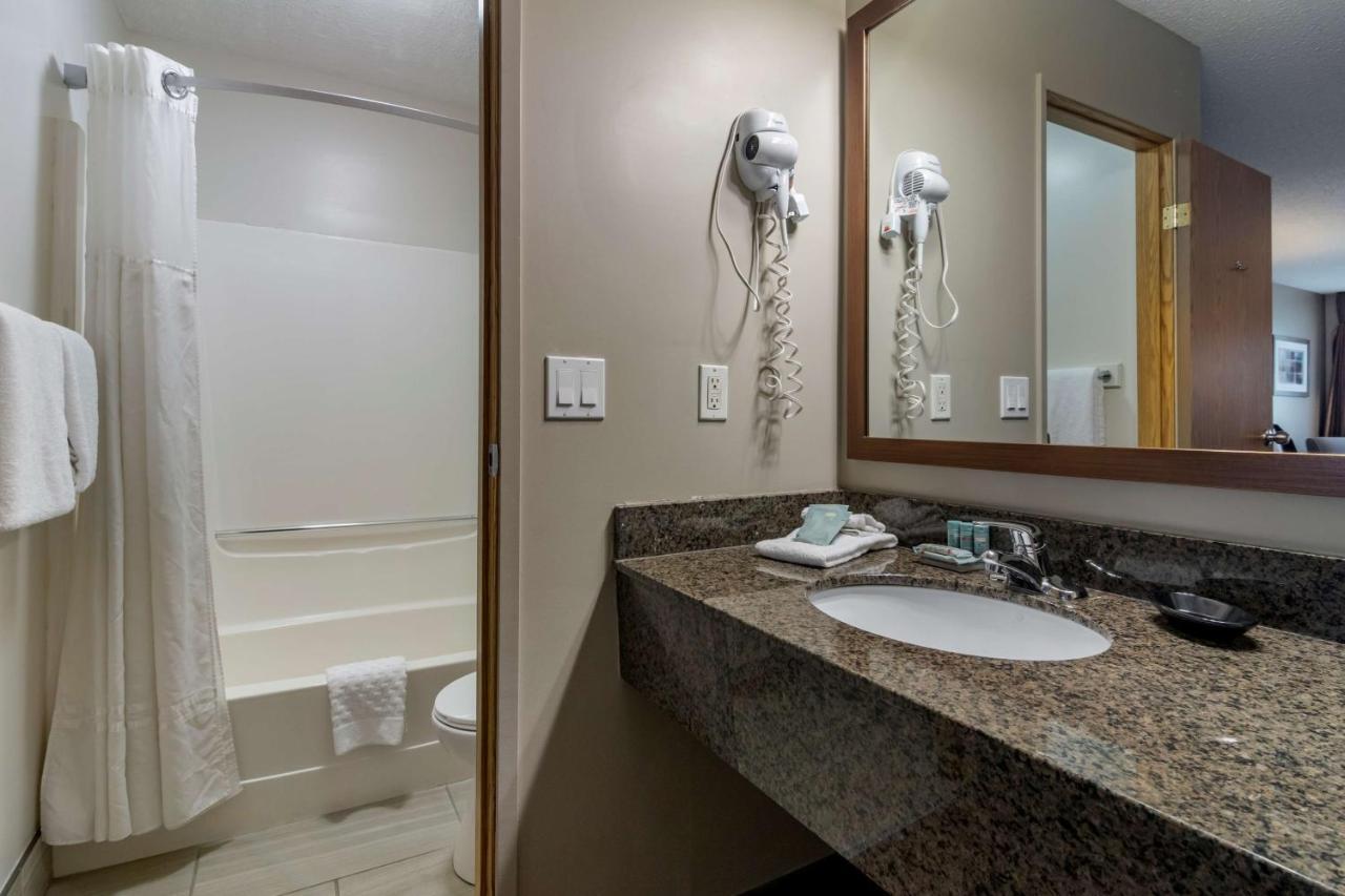 Surestay Plus Hotel By Best Western Salmon Arm Esterno foto
