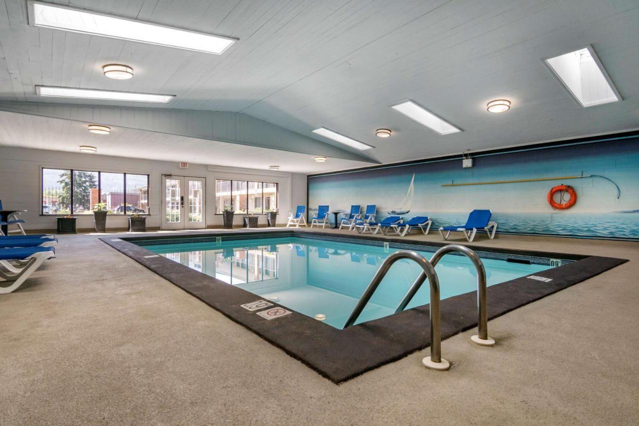 Surestay Plus Hotel By Best Western Salmon Arm Esterno foto