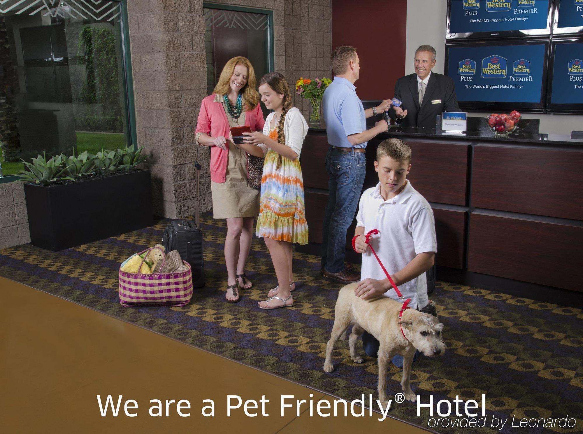 Surestay Plus Hotel By Best Western Salmon Arm Esterno foto